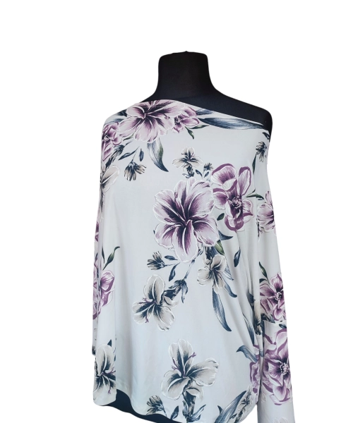 Biała bluzka z rękawem kimono - wiosenne fioletowe kwiaty